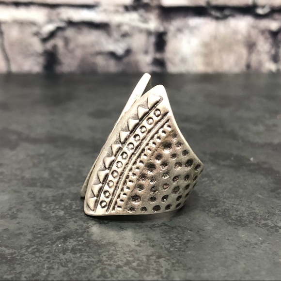 NEW Boho Ethnic Design Aztec Wrap Silver-tone Ring - Picture 2 of 5